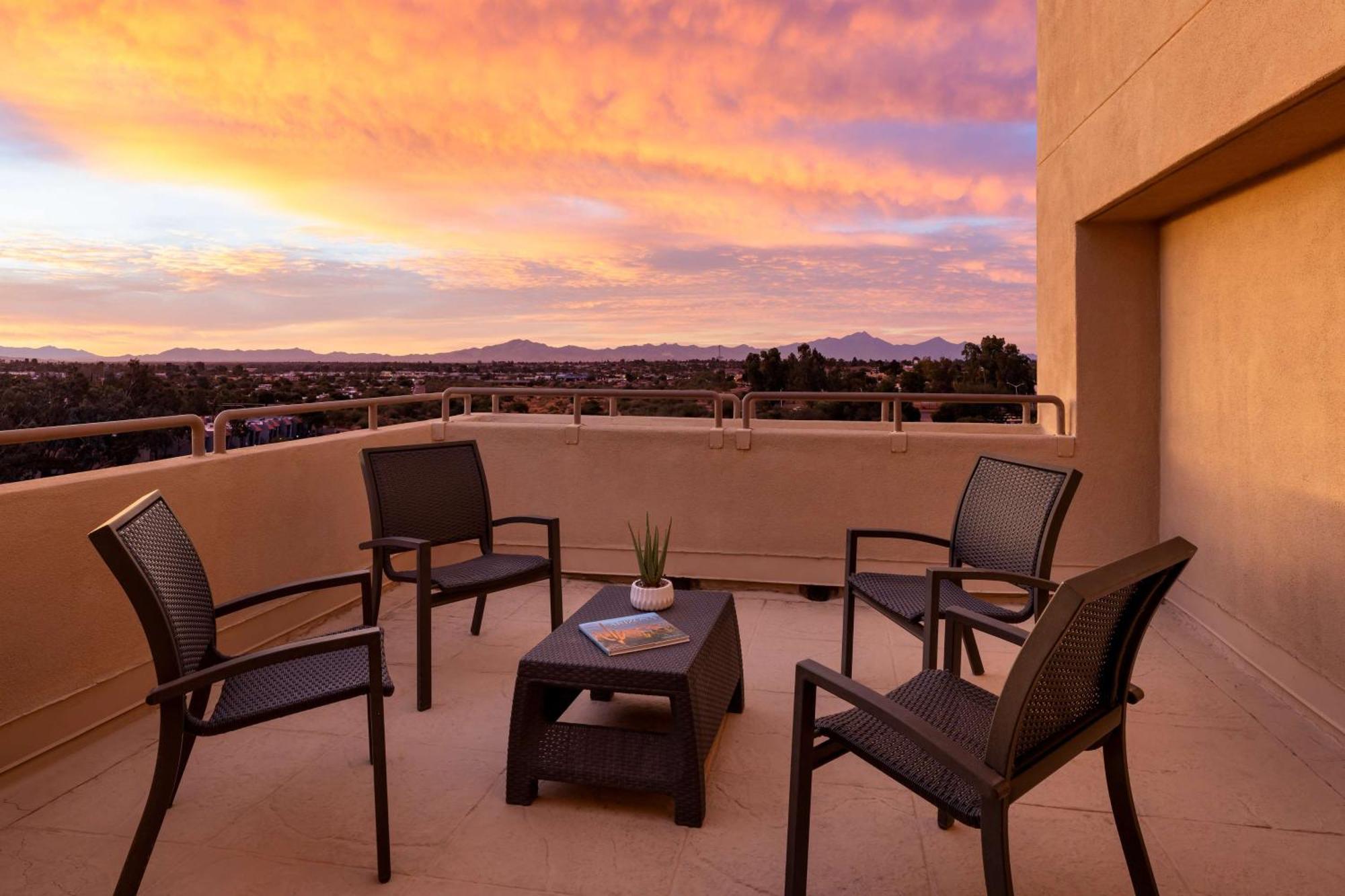 Hotel Hilton Tucson East Esterno foto